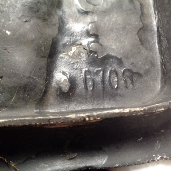 Antique Plaster Cast Wall Plaque, Hand Painted, 6.5 x 7" 1940's Era - Picture 4 of 5